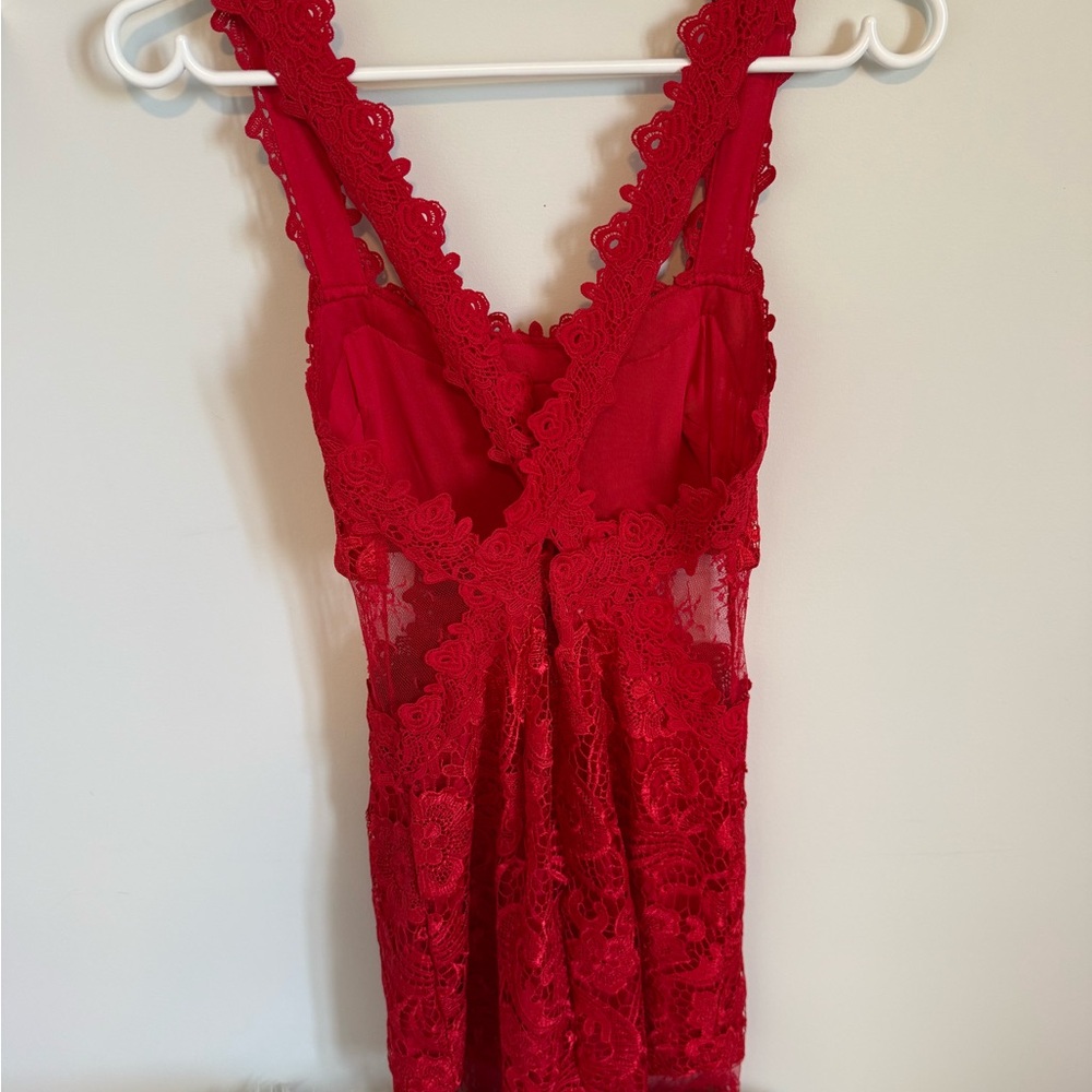 VENUS Red Lace Mini Dress - Picture 2 of 3
